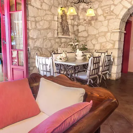 Holiday home Adnos Agios Nikolaos (Zakynthos)